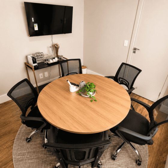 Sala Aurora - Reunião (Até 6 pessoas)